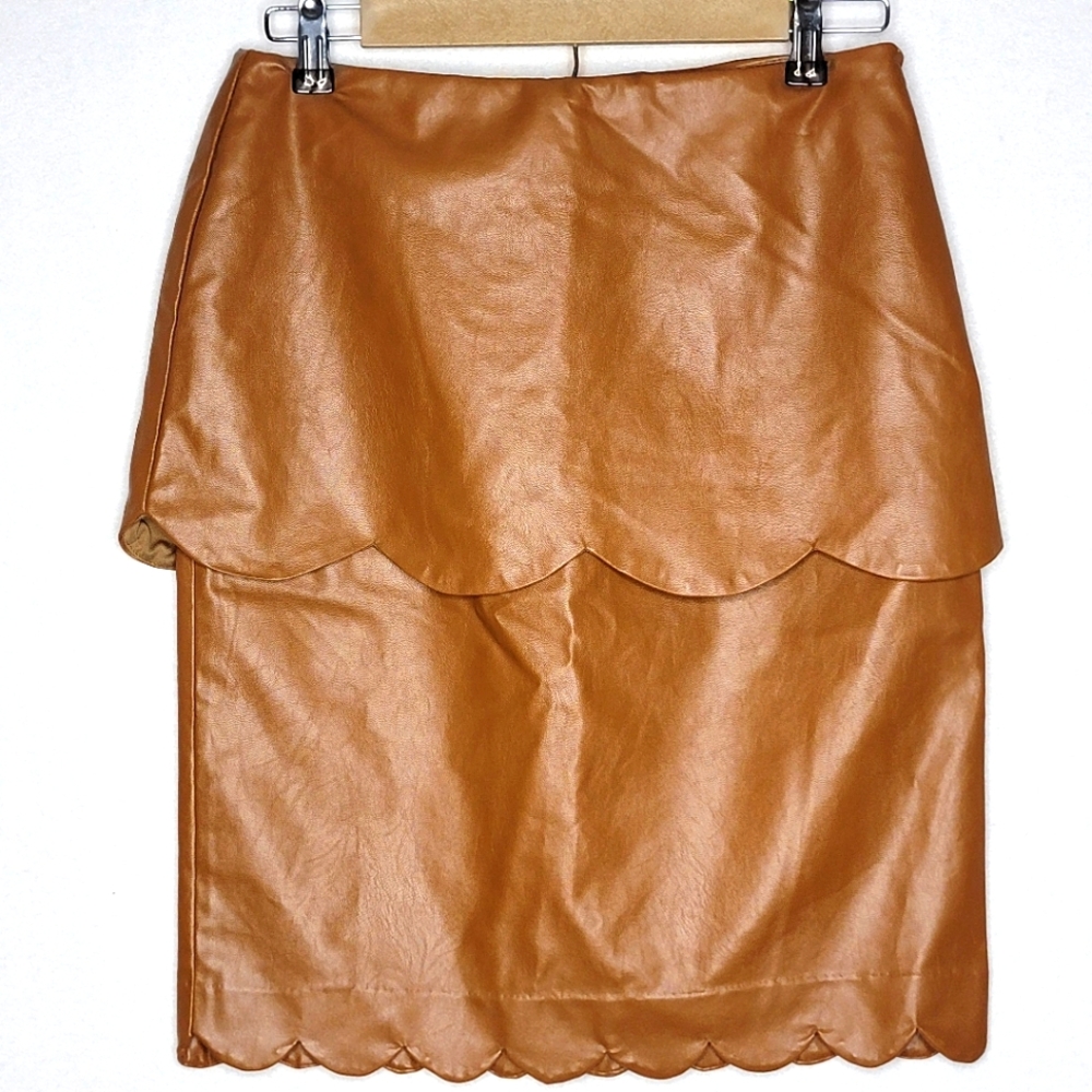 Very J Tan‎ Scalloped Faux Leather Skirt SIZE M #825